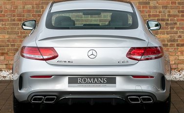 Mercedes-Benz C Class C63 Coupe 5