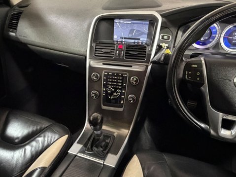 Volvo XC60 D5 R-DESIGN AWD 20