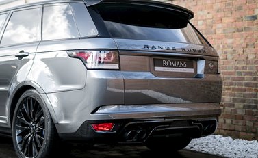 Land Rover Range Rover Sport SVR 25