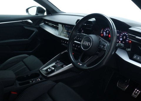 Audi A3 1.0 A3 Sportback 30 TFSI MHEV S Line Semi-Auto 5dr 43
