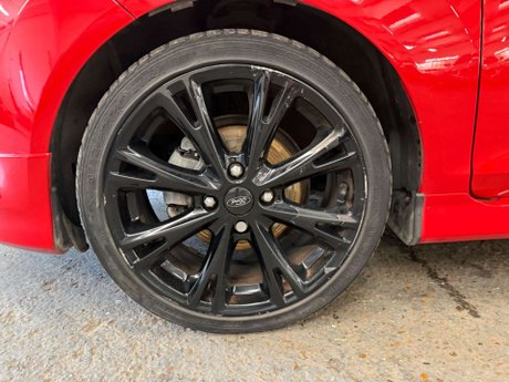 Ford Fiesta 1.0T EcoBoost ST-Line Euro 6 (s/s) 3dr 25