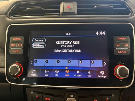 Nissan LEAF 40kWh Acenta Auto 5dr 29