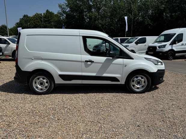 Ford Transit Connect SWB L1H1 Low Roof Leader 200 Sensors EURO 6 5