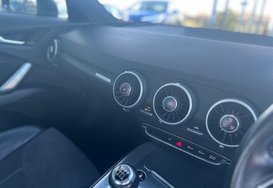 Audi TT 2.0 TDI ULTRA S LINE 21