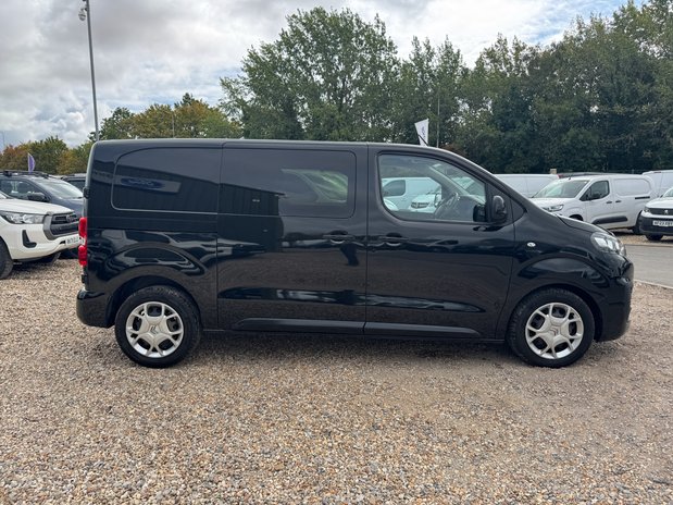 Citroen Dispatch Crew Cab AUTO MWB L2H1 Low Roof Driver 3100 Air Con EURO 6 6