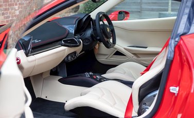 Ferrari 458 Spider 16