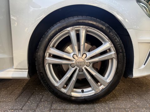 Audi A3 1.4 TFSI S line Sportback S Tronic Euro 5 (s/s) 5dr 14