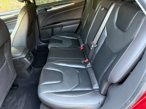 Ford Mondeo 2.0 Mondeo Titanium TDCi 5dr 27