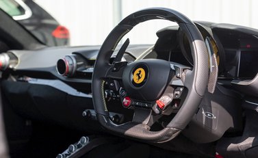 Ferrari 812 Superfast 11