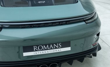 Porsche 911 GT3 Touring (992) 15