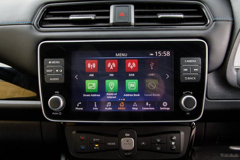 Nissan LEAF TEKNA 25