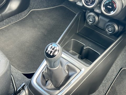 Suzuki Swift SZ5 DUALJET ALLGRIP MHEV 28
