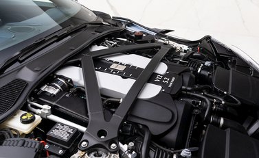 Aston Martin DBS Superleggera 28