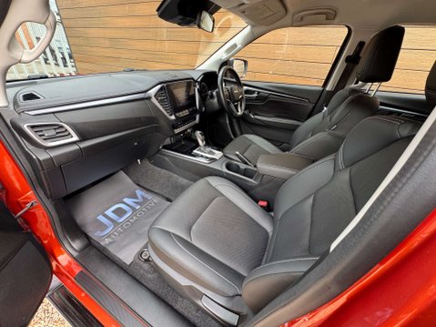 Isuzu D-Max 1.9 D-Max DL40 Auto 4WD 32
