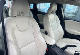 Volvo V40 2.0 T3 INSCRIPTION 18