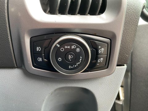 Ford Transit Custom 2.2 TDCi 270 Trend Panel Van 5dr Diesel Manual L1 H1 (186 g/km, 98 bhp) 20