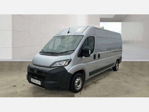 Peugeot Boxer 2.2 Boxer 35 Professional L3H2 5dr 2