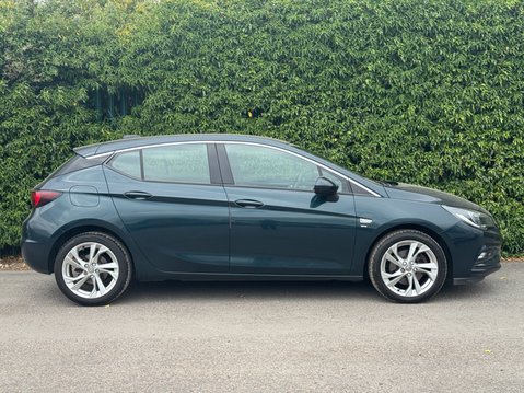 Vauxhall Astra 1.6 CDTi BlueInjection SRi Hatchback 5dr Diesel Auto Euro 6 (136 ps) 30