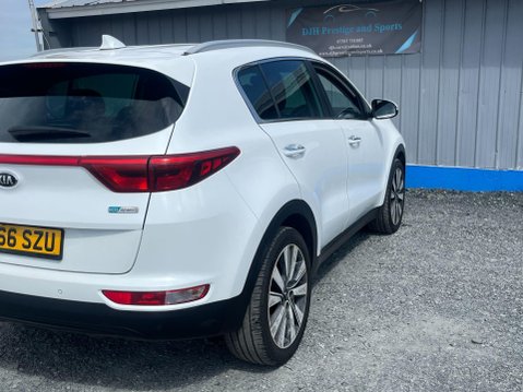 Kia Sportage 1.7 CRDi 3 Euro 6 (s/s) 5dr 28