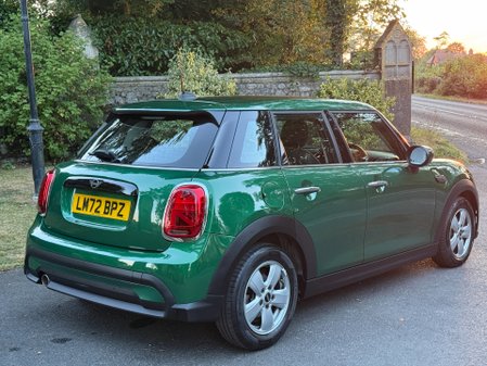 Mini Hatch COOPER CLASSIC 12