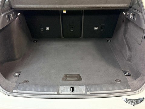 Jaguar F-Pace 2.0 D180 Prestige Auto AWD Euro 6 (s/s) 5dr 91