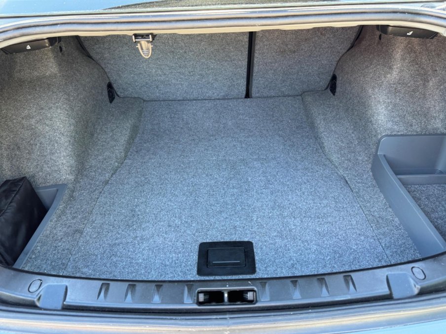 2012 BMW 3 Series — image 42