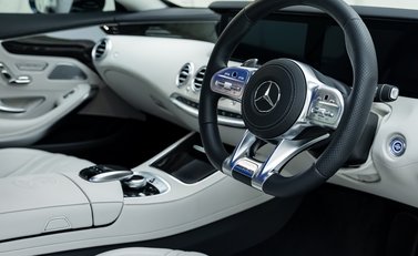 Mercedes-Benz AMG S63 Coupe Premium 13