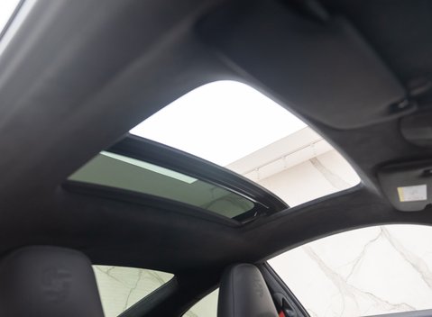 Porsche 911 Carrera 4 GTS (991.2) 21