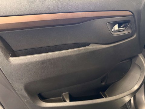 Toyota Proace Verso 2.0 Proace Verso Family L1 D-4D Auto 5dr 44