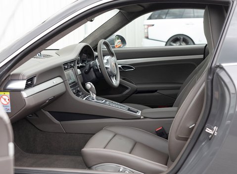 Porsche 911 (991) 50th Anniversary Edition 15