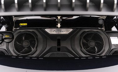 Porsche 911 Turbo (992) 27