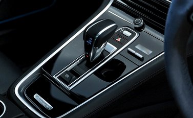 Porsche Panamera Turbo S E-Hybrid Sport Turismo 20