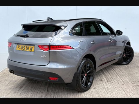 Jaguar F-Pace 2.0 F-PACE Chequered Flag AWD D Auto 4WD 5dr 35