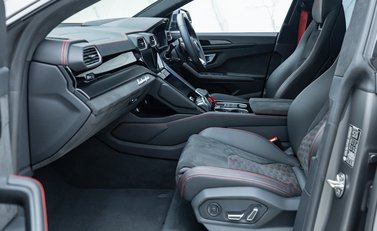 Lamborghini Urus S 19