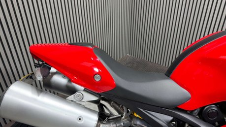 Ducati Monster 696 2011 ONLY 5K SERVICED WARRANTY 696CC LONG MOT VERY CLEAN NAKED 28