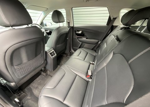 Kia Niro 1.6 GDi '3' PHEV 14