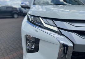 Mitsubishi L200 DI-D BARBARIAN DOUBLE CAB AUTO REAR CANOPY 12
