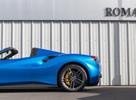 Ferrari 488 Spider 35
