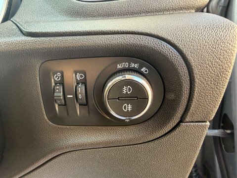 Vauxhall Grandland X 1.2 Grandland X Sport Nav T S/S 5dr 41