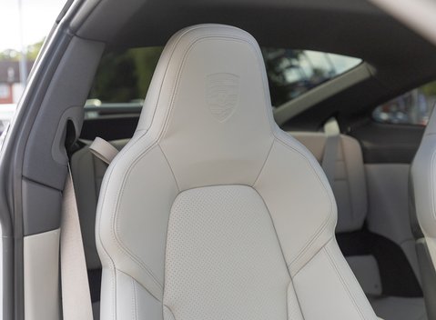 Porsche 911 (992) Carrera 4S 13