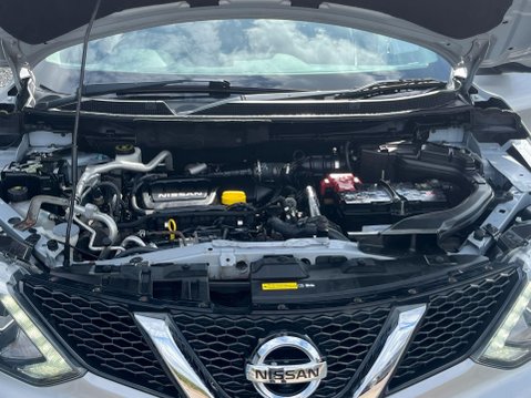 Nissan Qashqai 1.6 dCi Tekna Euro 6 (s/s) 5dr 44