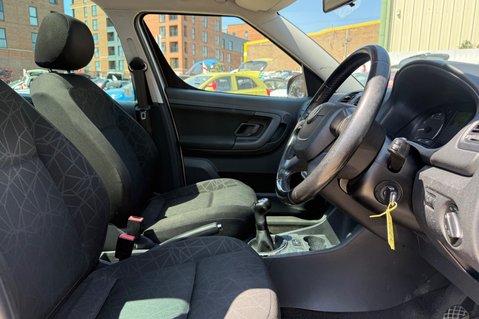 Skoda Roomster SE PLUS.7 SERVICES..IDEAL FOR DOGS, WHEELCHAIR.SUNROOF 18