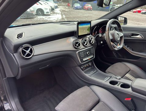 Mercedes-Benz CLA Class 2.1 CLA 220 WhiteArt D Auto 5dr 24