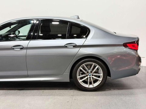BMW 5 Series 2.0 520i GPF M Sport Saloon 4dr Petrol Auto Euro 6 (s/s) (184 ps) 17
