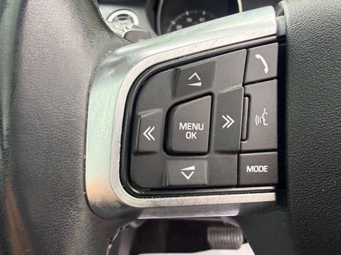 Land Rover Discovery Sport 2.0 Discovery Sport HSE TD4 Auto 4WD 5dr 35