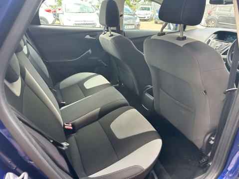 Ford Focus 1.6 Focus Zetec 105 5dr 16