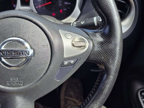 Nissan Juke 1.6 Acenta Premium SUV 5dr Petrol CVT Euro 5 (117 ps) 57