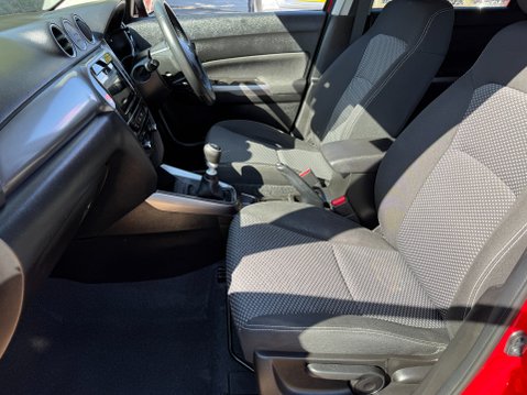 Suzuki Vitara SZ-T BOOSTERJET MHEV 35