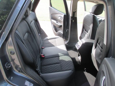 Renault Kadjar 1.3 TCe Iconic Euro 6 (s/s) 5dr 29