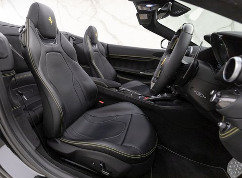 Ferrari Portofino 12